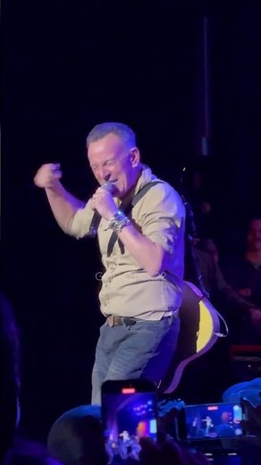 Bruce Springsteen surprise appearance at Light of Day 2025, Promised Land, Count Basie Thtr. 1/18/25