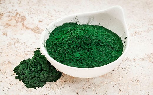 10 Benefícios da Spirulina - Para Que Serve, O que é e Dicas