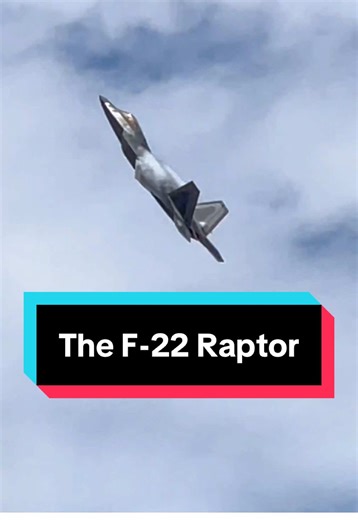 The F-22 Raptor demonstrates its INSANE maneuverability with a vertical climb followed by a power loop maneuver. The the Raptor proceeds to do a double pedal turn. A controlled, flat spin. One in each direction before fully recovering. Such an amazing aircraft. This was during the Orlando Air Show. #f22 #f22vertical #f22demo #f22demoteam #hurleyaviation