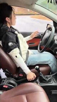 今天我去接你下班好不好？#再好的副驾驶不如自己手握方向盘 #汽车特技 #女司机来了 #专业动作请勿轻易模仿