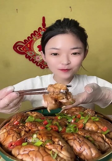 43K views · 1.1K reactions | Fried pork brains, pork belly, beef tendons and vegetable | Foods24 | Facebook