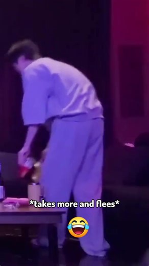 He removed the brand logos and the snacks while he was drunk—how responsible and considerate he is. The brands he represents are extremely lucky. His mind is as attractive as the handsomeness of his face.😋 The home owner cant do anything about it. 🤣 jekey mag ingat kasi sa iparada mo sa paligid mo kung mag live kayo.ayan na ang hyung jin mo 🤣🤣🤣 | Candle Kim Jin