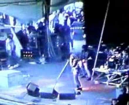 Ramones live @ Bizarre Festival Germany 1990 Blitzkrieg Bop