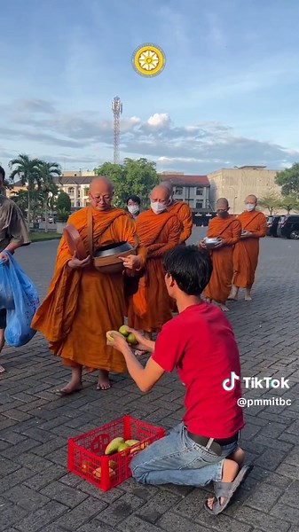 Buddha Semahyah di Pandapata Pagi - Mini Vlog Orang Budha di Vihara Sakyamuni Buddha ITBC