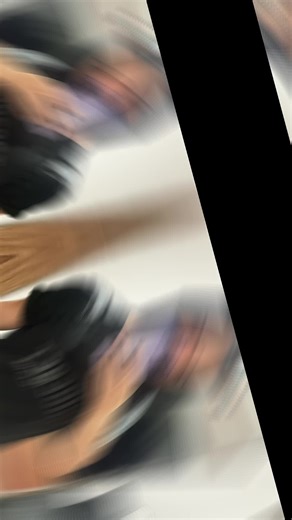 Selfie Tutorial: Posing Tips for Perfect Mirror Shots