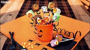 Triumpeek Halloween Pumpkin Trick Treat Buckets, 12 pcs Halloween Jack O Lantern Pails, Trick or Treat Bucket, Portable Plastic Candy Pumpkin Pails