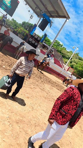 Tradicional cabalgata y toro de once Huitzuco Gro., tradición y costumbre, amigos de Atoyatzingo. | Guerrero Sus Pueblos Y Tradiciones