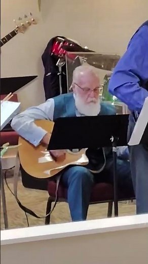 Before the preaching… comes the worship. 🎶 #timefortruth #worshiptogether