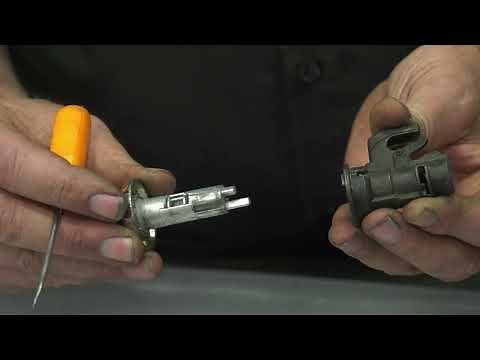 1973-87 Chevy & GMC Squarebody Truck Glove Box Lock / Latch Removal & Replacement