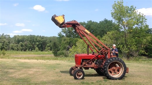 61K views · 940 reactions | Farmall M with Loader | Farmall Lovers | Facebook