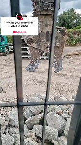 108K views · 3K reactions | #answer to @morosplays 練how to change a tooth of a T-Rex 醴笠 that video vent viral with 22M views 掠 #howto #mrbean #teddy #excavator #CASE #DIY #2022 #2023 #repair #juressicpark | 핱햆햗햗햆햍 | Facebook