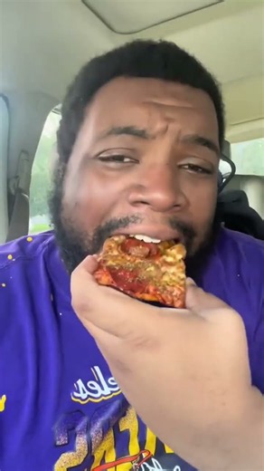 Must-Try Pizza Hut Tavern Pizza Review 🍕 #PizzaHut #FoodCritic