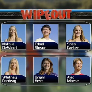 Wipeout is turning geek into... GODS! 💪 | Wipeout