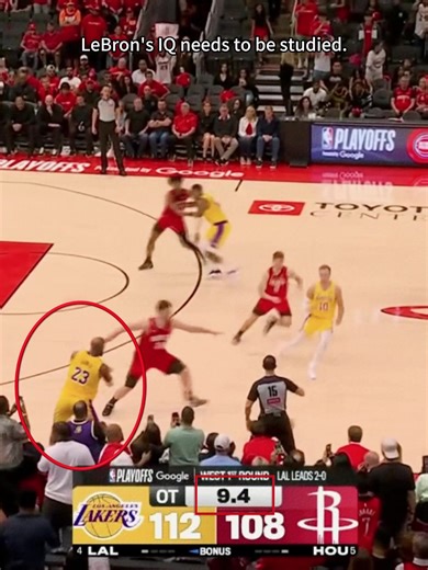 LeBron James' Basketball IQ Dominates Rockets