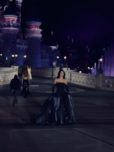 Gui 🤍 (@upskyliejenner) - Kylie Jenner Dance Edits and Clips Collection