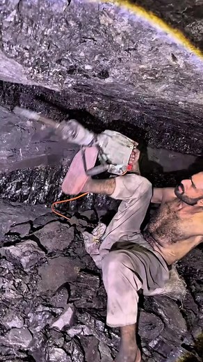 Black diamond mining with 5000 feets deep underground working #coalminer #blackdiamond #gold #minerals #support