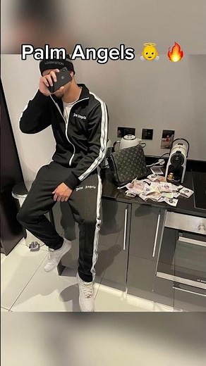 YOU NEED TO BUT IT 😍🫀⬆️ SUBSCRIBE FOR MORE DAILY DRIPPY CONTENT #drip #tracksuit #2026
