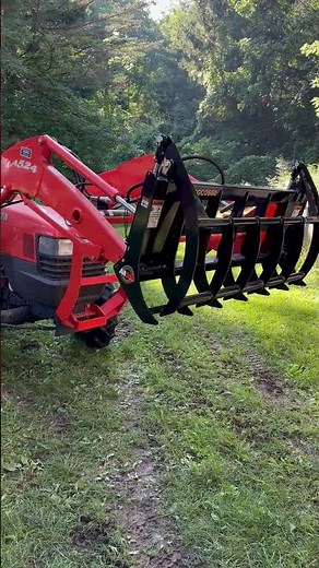 Kubota 3rd function hydraulics and grapple