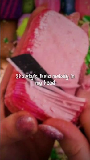 Shawty's like a melody in my head That I can't keep out #iyaz #replay #cleanversion #lyrics