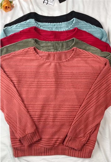 Lowest price of the year—batwing sleeve tee perfect for fall & winter 🍂🔥 #batwingtop #fallfashion #spotlightfinds #tiktokshopblackfriday #TikTokShopLaborDaySale