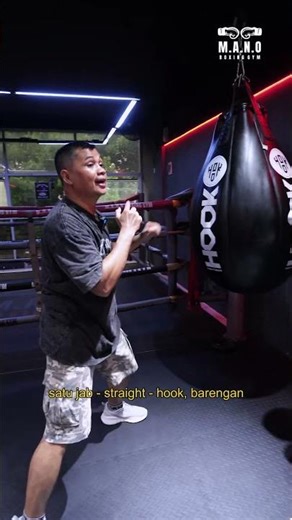 Detailing movement in Coach Gun's class. Voices on, focus on 🧠⚙️#manoboxinggym #boxingtraining