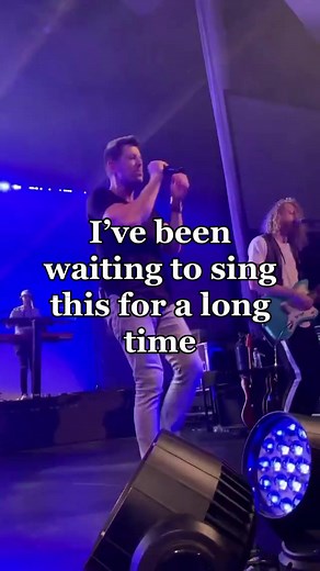 Live Performance of 'When You Speak' on Fall Tour