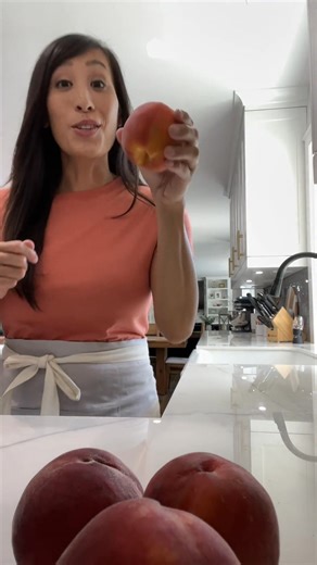 1K views · 11 reactions |  It's important you know how to store peaches after coming home from the grocery store. Here’s what you need to know! ✨ Store them at room temperature until they are fully ripe, then you can transfer them to the fridge to slow down the ripening process. ️❄️ #PeachSeason #FreshFruit #StayFruity | Jessica Gavin | Facebook