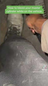 How to bleed brake master cylinder while it’s still in the vehicle