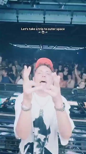 DJ Mad Dog – ID | Cosmic Orbit Vocoder Pulse 🛸🛰️