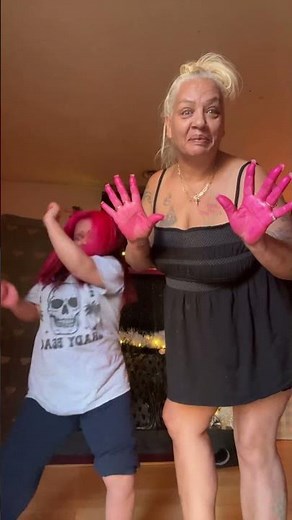 Roblox dance moves 👀🤣 #shortvideo #dance #indybugg1