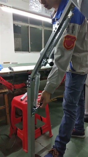 Zero slipping, maximum safety. The ultimate medical locking gas spring!