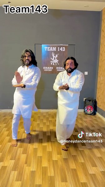 Surme Dani Warga: Honey Dance Challenge