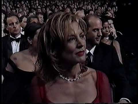 Gillian Anderson and David Duchovny at the Emmy 1997