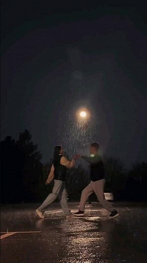 Indila - Love Story - Couple dance in rain