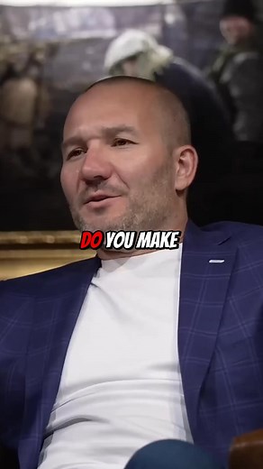 This Wi-Fi Cracker Can Steal All Your Data In Seconds - Hacker Shows How ‎ ‎ | Interesting facts | Facebook