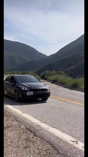 one lane on the Kia Forte GT. very fun and capable car. Driver: @RomanHithat 🎵 #wheeltowheelracing #timeattack #performancedriving #respectthemountainpass #touge #cruise #kiafortegt #kdm #simulator #racesimulator