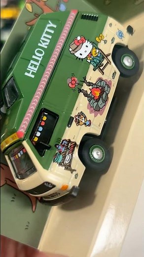 Tarmac volkswagen Van Hello Kitty Diecast Unboxing!