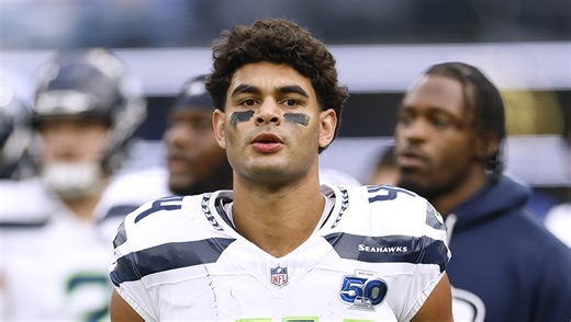 Seattle Seahawks officially re-sign key special teams player