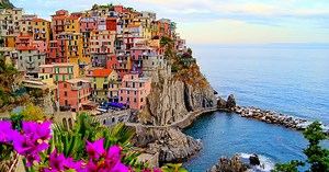 Μαναρόλα: Tο χρωματιστό χωριό της Ιταλίας!