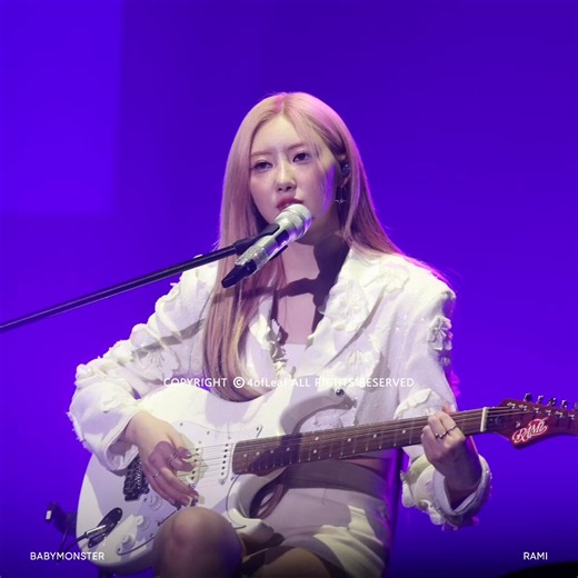 She had only a dream and a guitar #RAMI #라미 #ラミ #SHINRAMI