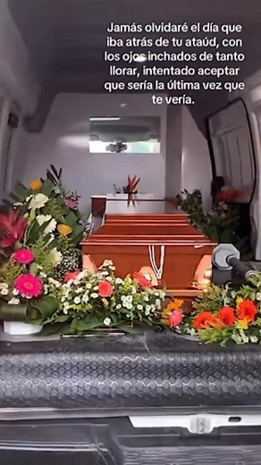 Amor eterno ⚰️🕊️ #amoreterno #duele #díademuertos #funeral #funeraria #cortejofúnebre #perdida #difunto #hastapronto #2denoviembre #teespero #recuerdame | Mariana Alafita