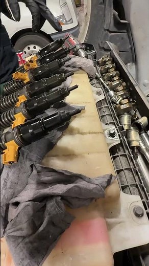 Repair injector cup Volvo D13 2017 years