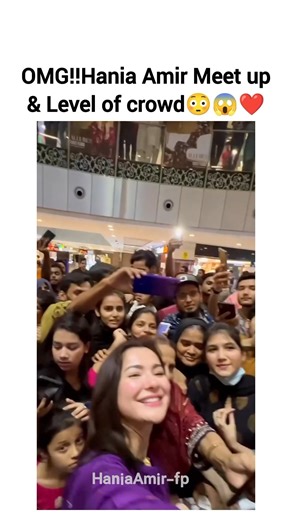 Itna crowd😱😳#tevar#ytshorts#haniaamirfanpage#haniaamirfp#trending#viralvideos#viral#shorts#ytshort