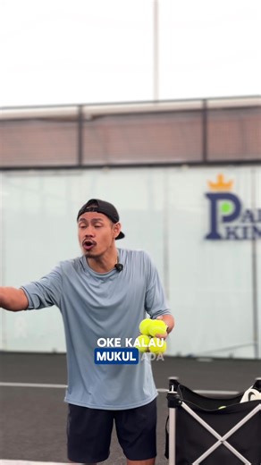 Gini maksud nya Coach ? Coaching stars 180an aja bisa langsung book di AYO atau admin chat klik di bio 🙌🏻🤩 #padel #padelindonesia #padeljakarta #padeltangerang #padellife
