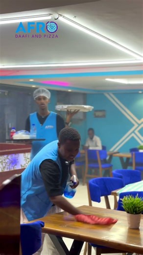 Qolka 4aad Geey Dalabka 😅 #somali #Mogadishu #Somalia #food #viral #fun #resturant #fyp #foodie