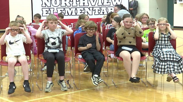 OhioSEE program gives glasses to kids at Jackson County school