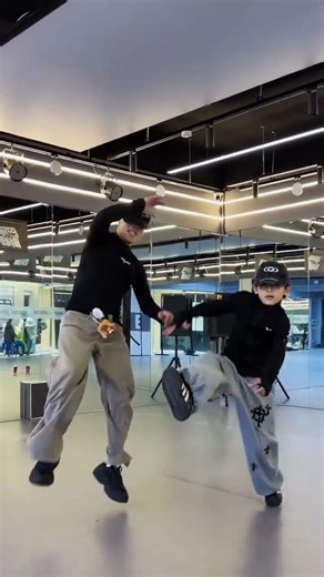 Blending Two Dance Styles: A Collision of Creativity Breaking Daily Practice