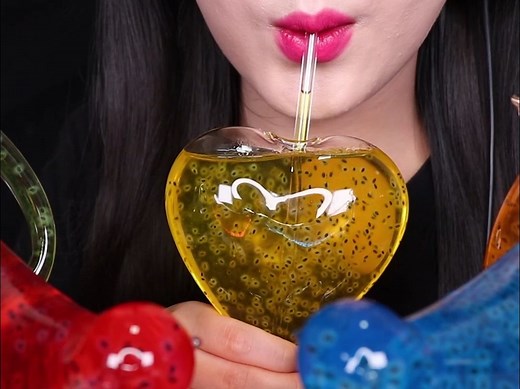 Jane ASMR 喝新鲜的水 EATING