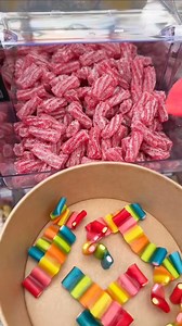 🪢⛓️Let’s make a SWEET LIQUORICE Candy Bowl!⛓️🪢 #reels #viral #satisfying #asmr #explorepage #candies #funny #platter | Poppin Candy