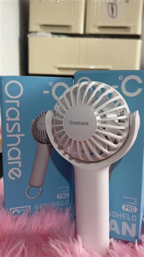 Mini Fan from Orashare: Affordable and Chic Solution
